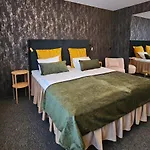 Samantta & Restaurant فندق 3*