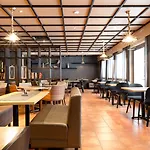Samantta & Restaurant فندق Haukipudas