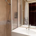 Samantta & Restaurant Hotel