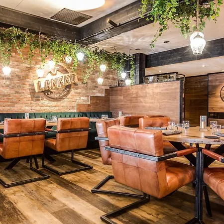 Samantta & Restaurant فندق Haukipudas