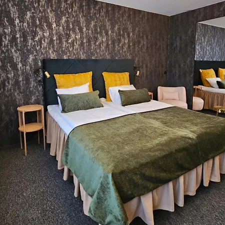 Samantta & Restaurant Hotel 3*