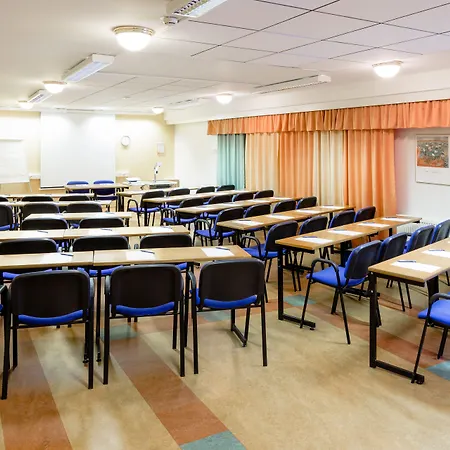 호텔 Samantta & Restaurant