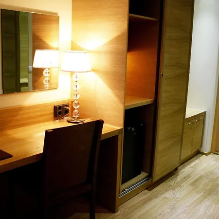 Samantta & Restaurant فندق 3*