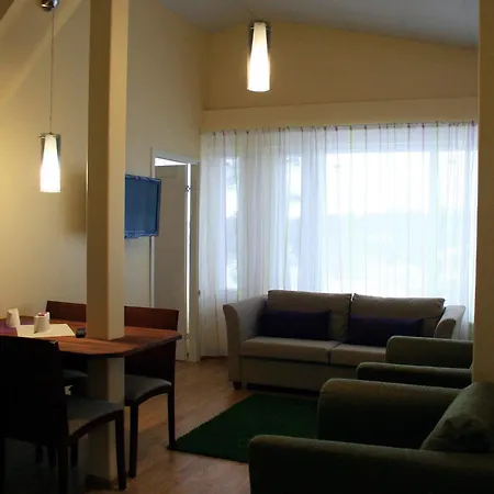 Samantta & Restaurant فندق Haukipudas