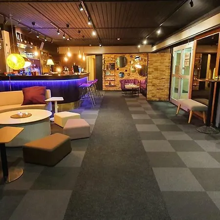 فندق Samantta & Restaurant Haukipudas