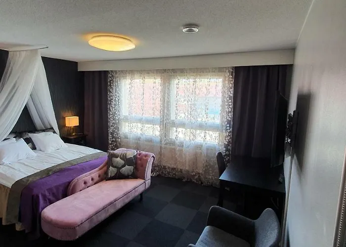 호텔 Samantta & Restaurant